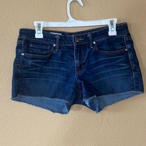 Gap dark wash 1969 5 pocket shorts